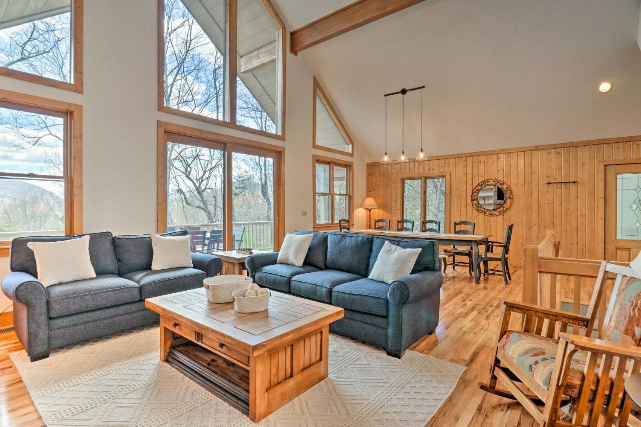 Sapphire Retreat With 2 Decks, Views And Resort Access Exterior photo